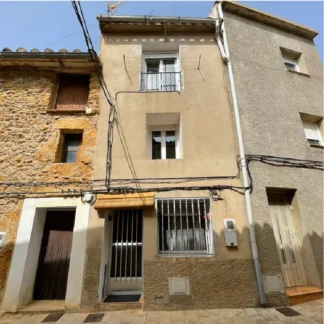 Fachada Casa Rural La Serratella
